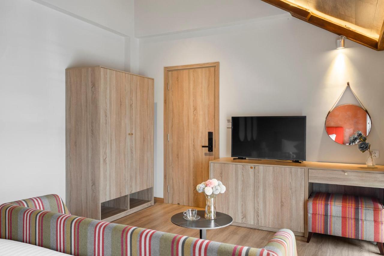 De La Sol Villa Dalat Екстериор снимка